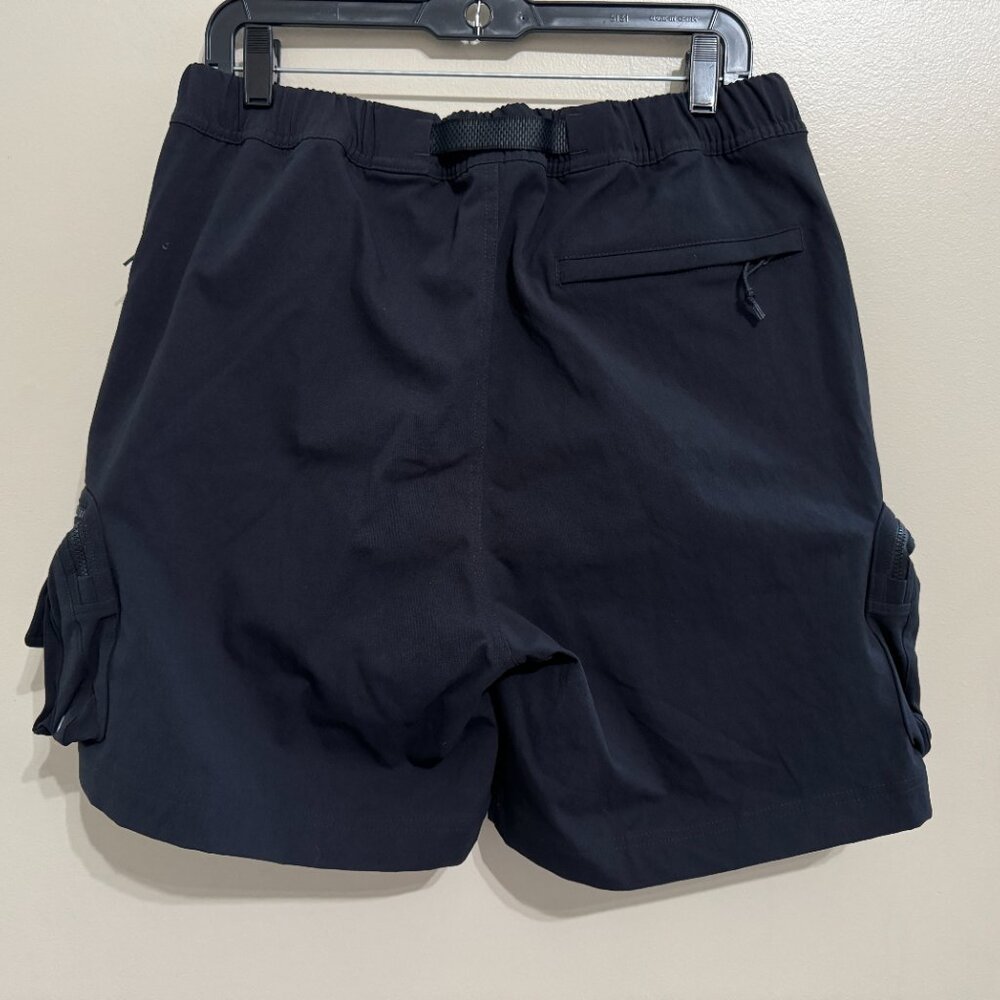 Men's Nike ACG Outdoor Hiking Cargo Shorts Black DH8347-010 Size M NEW RARE - Picture 2 of 8